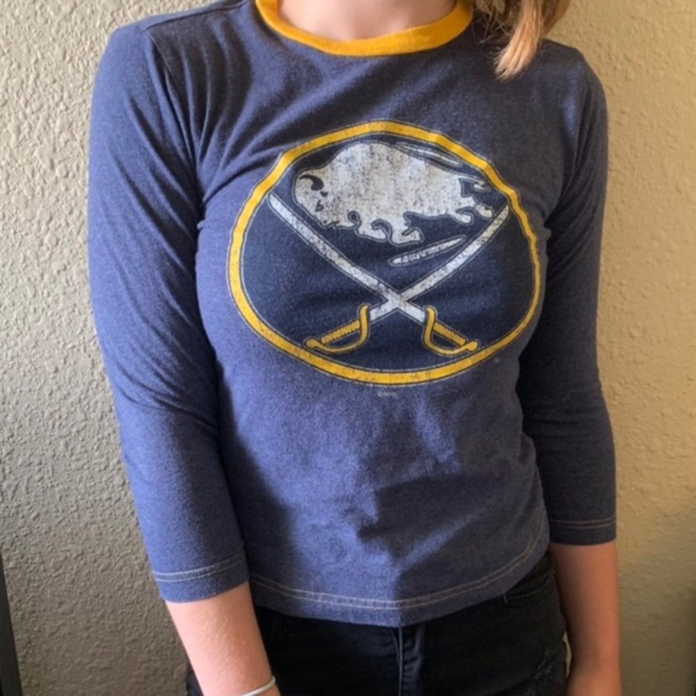 3/4 shirt sabers